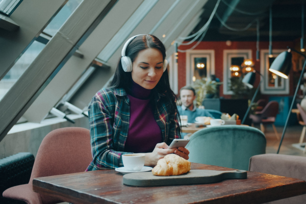 8 of London's cosiest neighbourhoods for a café crawl (2).png