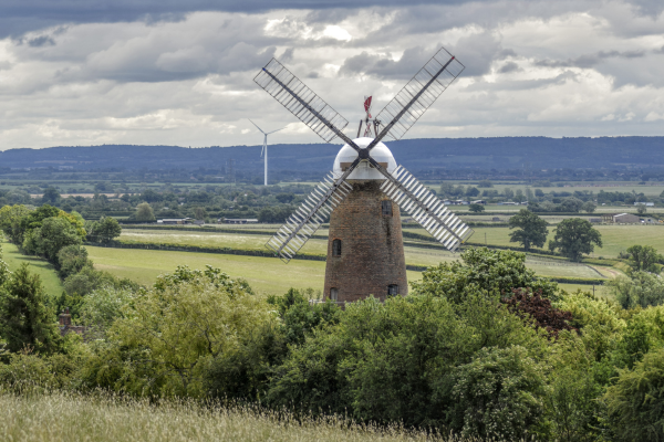 Hidden gems around Winslow to visit this summer.png