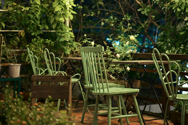 Transforming an Unused Patio into a Secluded, All-Weather Space (2).png