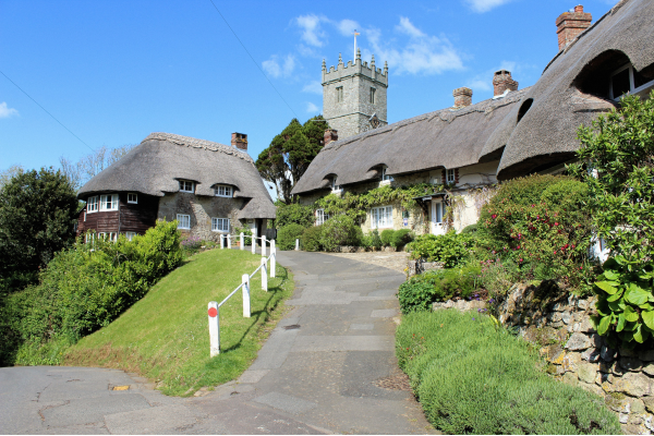 Village vs. Town_ Where to live on the Isle of Wight depending on your lifestyle (3).png