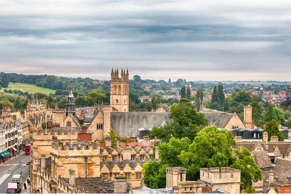 Why Oxford continues to attract property investors (2).png