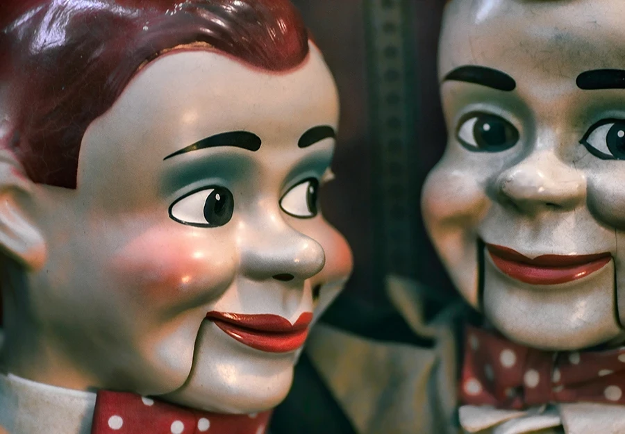 Don't Talk to the Dummy
